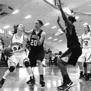 Missed rebounds prove crippling in Charger loss