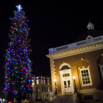 The City prepares for Christmas with lights parade