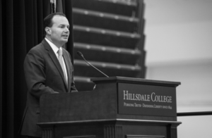 Mike Lee shares on why students should care about politics. (Anders Kiledal/Collegian)
