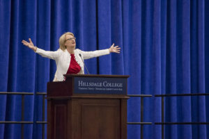 Ann McElhinney speaks at Sunday’s CCA on the benefits of fracking.  (Anders Kiledal/Collegian)