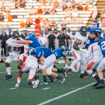 Football can’t overcome slow start at Northern Michigan