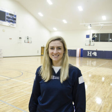 Women’s basketball welcomes new assistant coaches