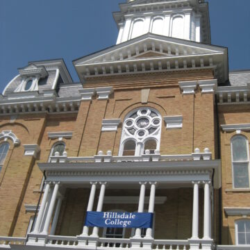 hdale College moves up national rankings