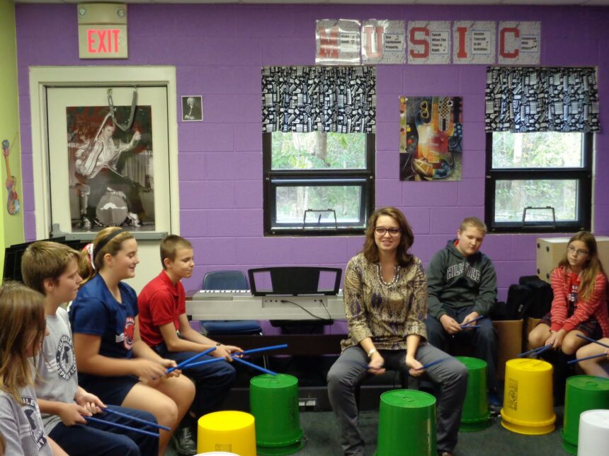 Senior Mikayla Brown teaches at Hillsdale Preparatory School