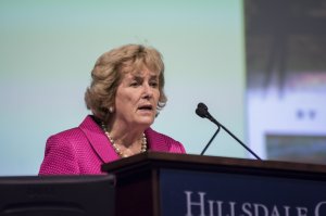 Minnie_Churchill_Kiledal-12