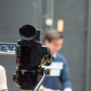 Students face the camera:  Western Michigan University professor comes to campus to teach course in acting for film and television