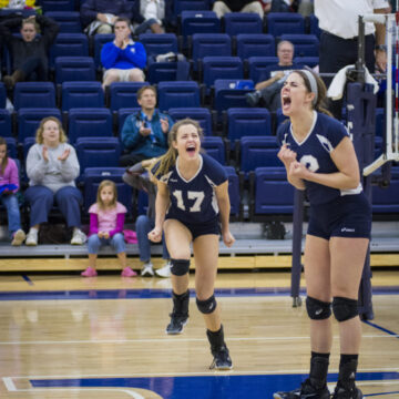 Heating up: Volleyball completes perfect weekend with big 3-1 win over Findlay on Tuesday