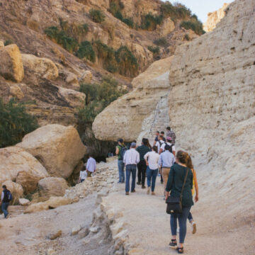 Caption New nonprofit to train Christian leaders