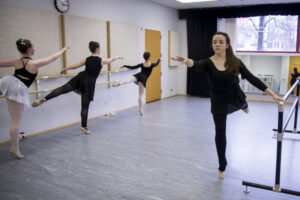 Visiting Assistant Professor of Dance Holly Hobbs leads a ballet class. Dancers at Hillsdale recently established a branch of the National Honor Society for Dance Arts on campus.  Anders Kiledal | Collegian 