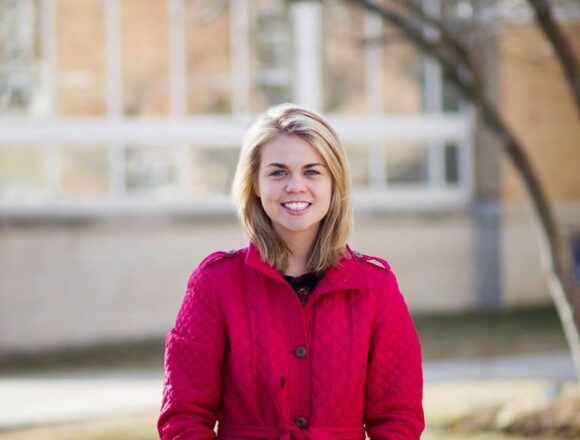 Senior Savanna Wierenga wins prize for small business plan, ‘Ecoliners’