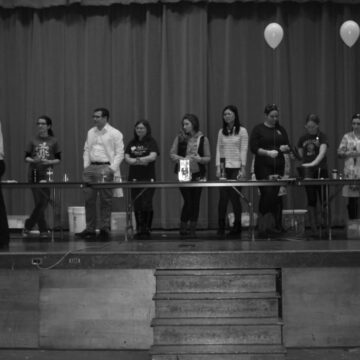 College ACS and Davis Middle School team up for Science Extravaganza