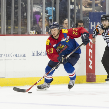 Alumnus puts Hillsdale on ice, ads go on air