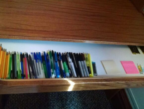 Students find creative ways to stay organized in school’s chaos