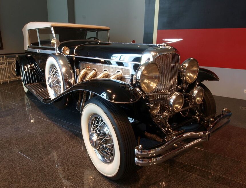 College to auction Duesenberg: Hillsdale to auction off classic car in July