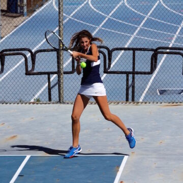 Women’s tennis prepares for GLIAC swan song