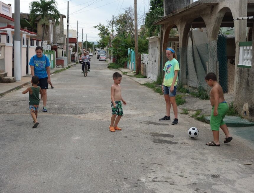 Kish in Cuba: stepping forward to serve