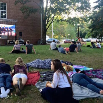Galloway lawn to hold debate watch party