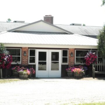 OLYMPUS DIGITAL CAMERA Booth Brothers belt inthe Barn