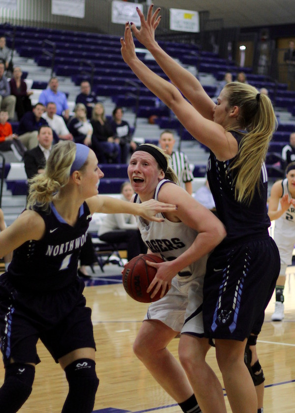 Women’s basketball ready for final GLIAC season