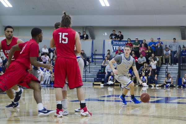 Men’s basketball seeks balance in new season
