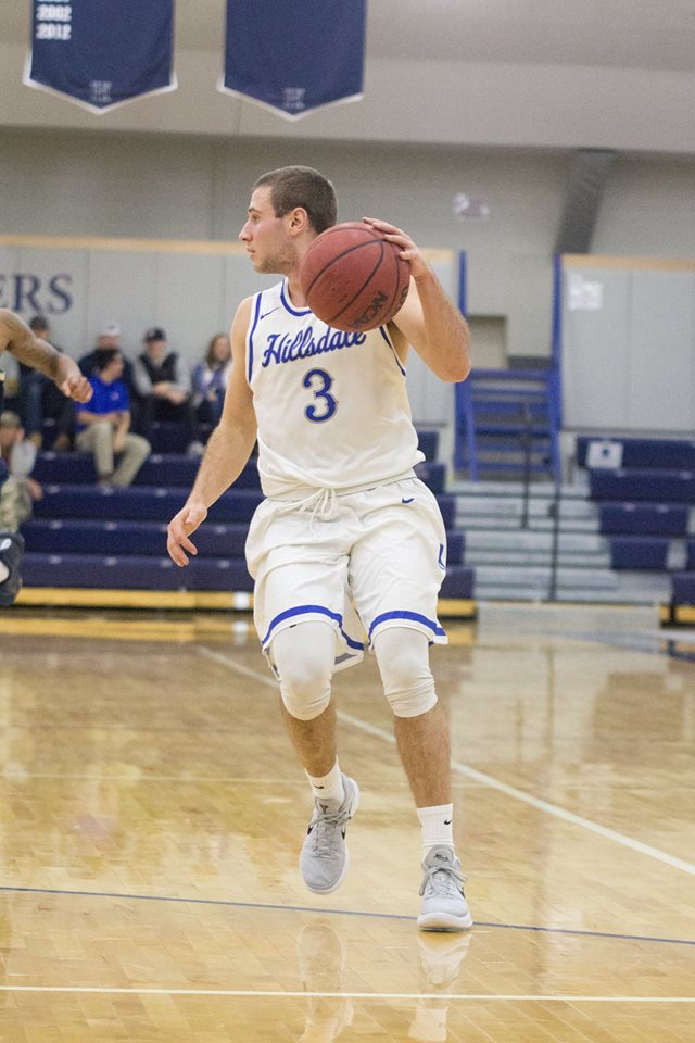 Men’s basketball sits at second in G-MAC halfway through conference play