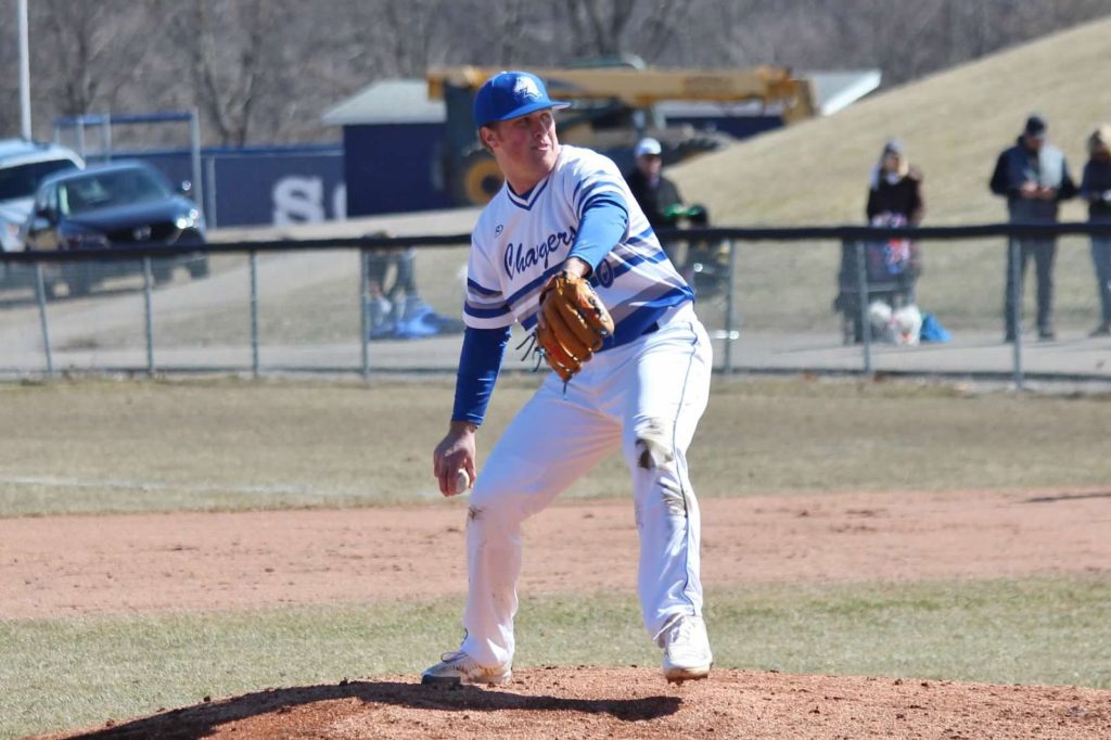 Baseball falls to second in G-MAC after 1-2 weekend against Malone