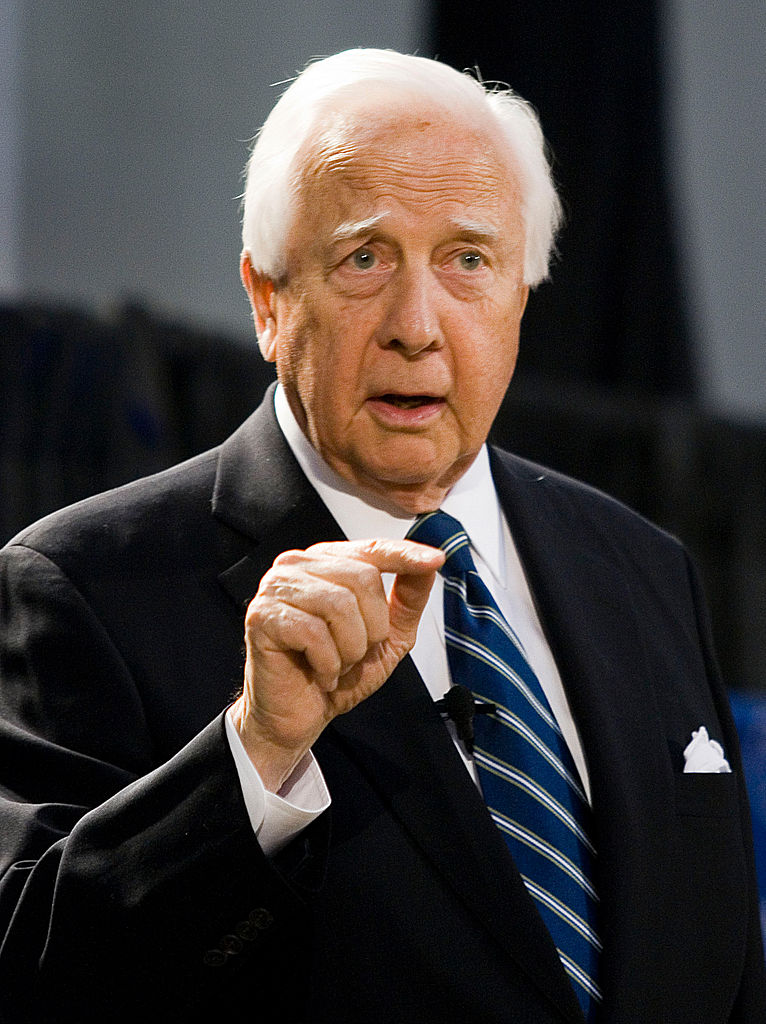 Invite David McCullough to address Hillsdale at its 2019 commencement