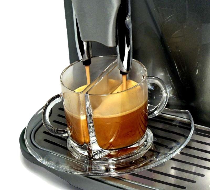 Students learn coffee tasting, brewing methods