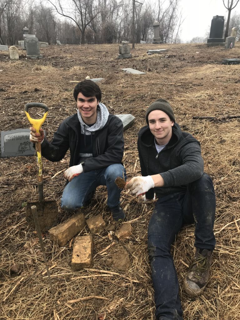Professor, students examine newly discovered gravesite of college’s first president