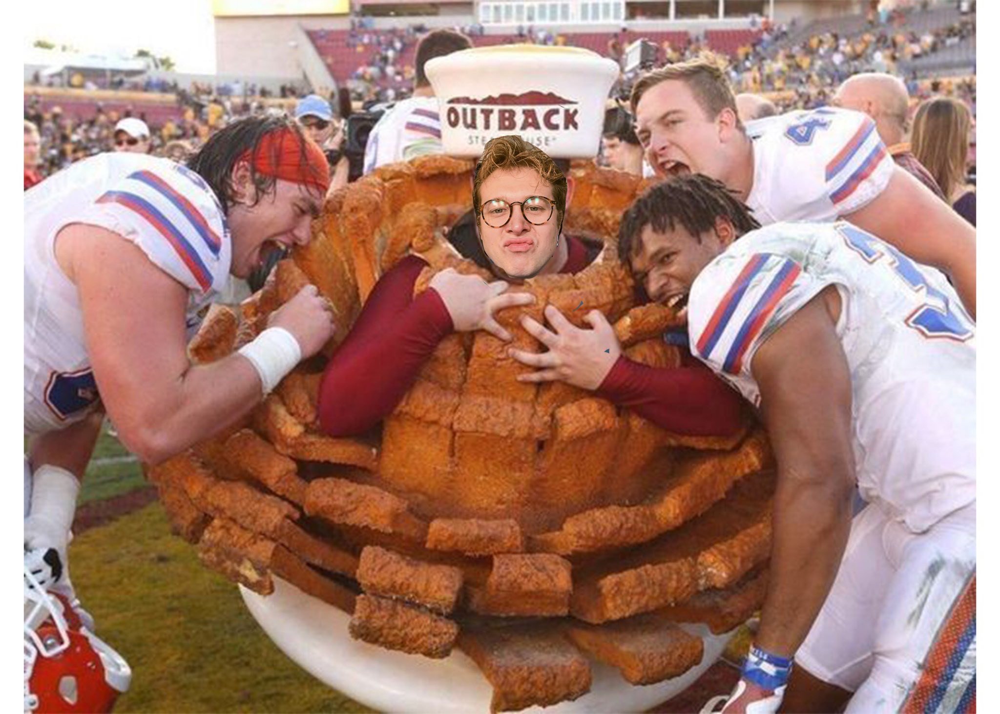 College senior to play Bloomin’ Onion mascot at 2020 Outback Bowl