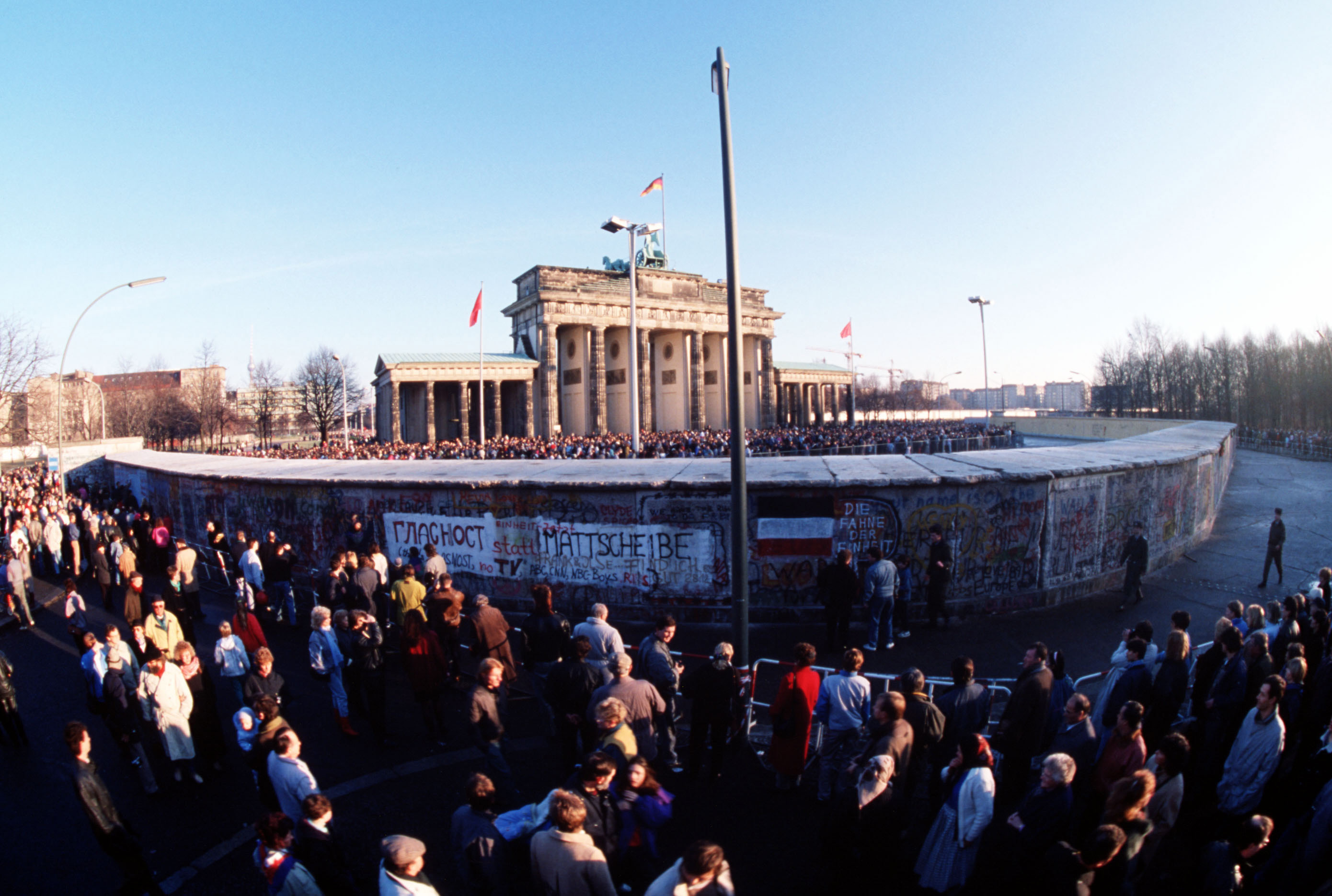Germany Honorary hosts Berlin Wall anniversary panel discussion
