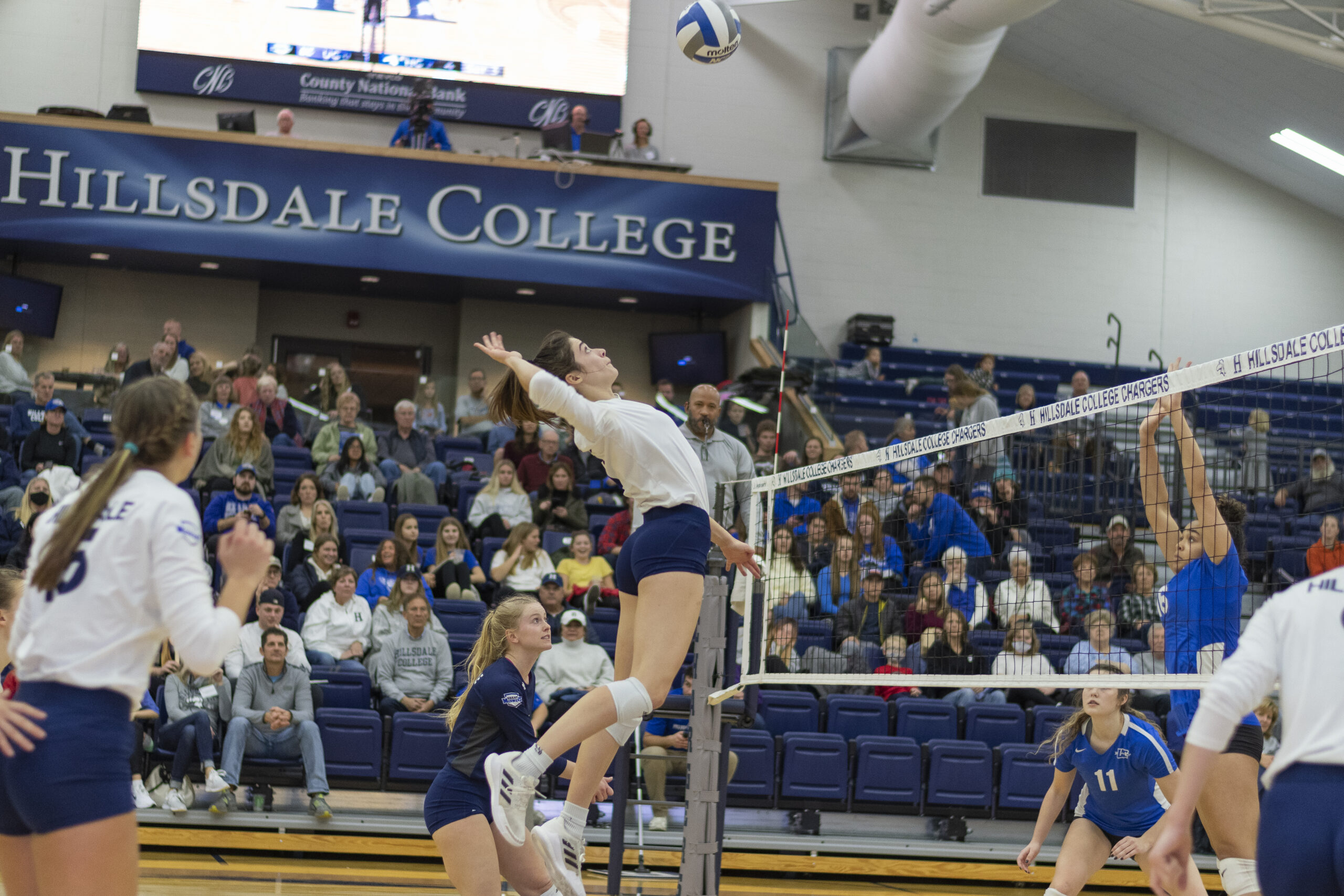 Volleyball grabs regular season title