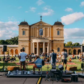 Singing Friday night blues