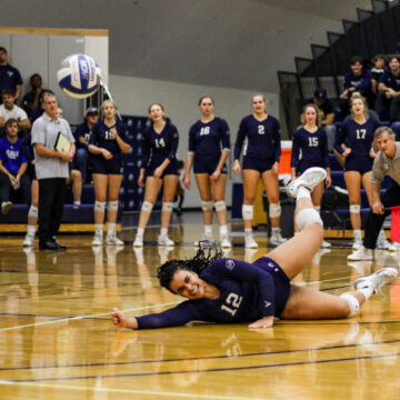 Chargers sweep home games, Wiese wins G-MAC award