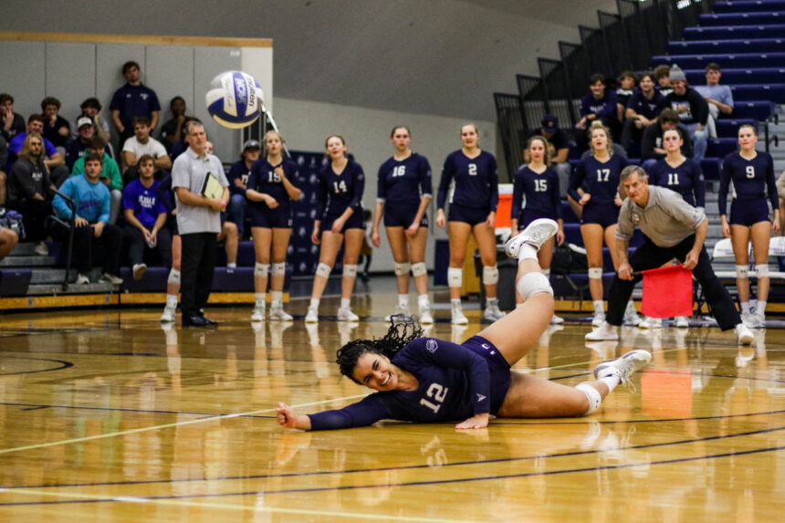 Chargers sweep home games, Wiese wins G-MAC award