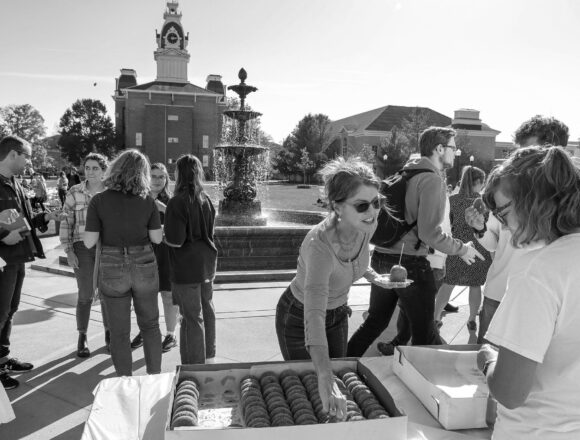 Parents spend weekend catching a glimpse of college life in Hillsdale