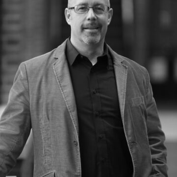 Taylor professor finds refuge in Hillsdale philosophy department