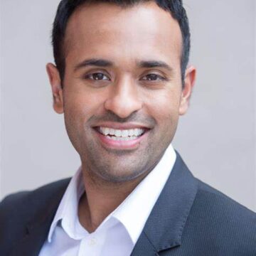 Vivek Ramaswamy visits campus to discuss America's economic past and future