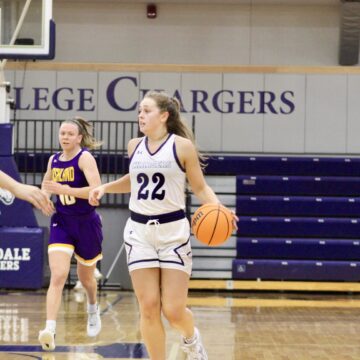 Chargers bounce back from loss to Ashland, defeat Ursuline on the road