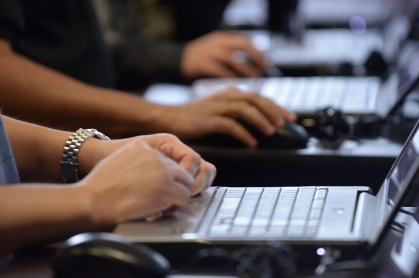 Hillsdale should be cautious about offering accredited online courses