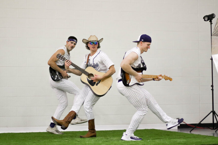 G-MAC preseason poll predicts fourth place finish for Chargers