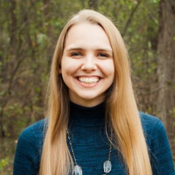 Leah Savas | World Magezine