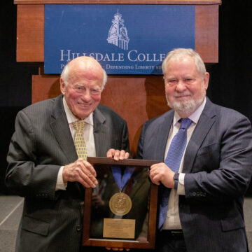 Political strategist Richard Viguerie receives Freedom Leadership award at CCA III