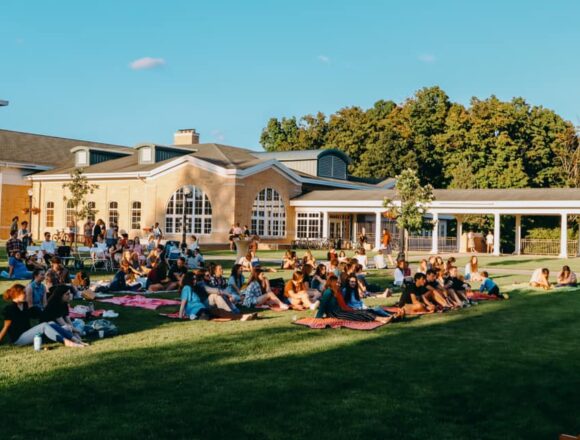 Hillsdale’s two degrees of separation: Applied Math Club studies social connections on campus