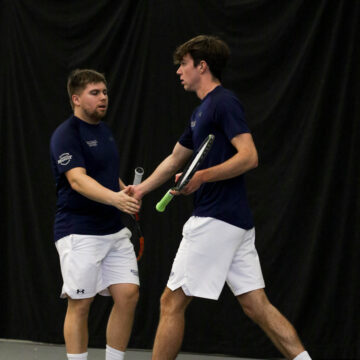 Hillsdale grabs wins in back-to-back matches, improves 8-2