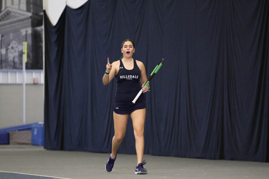 Women’s tennis team moves to 3-4 after 6-1 loss to GVSU