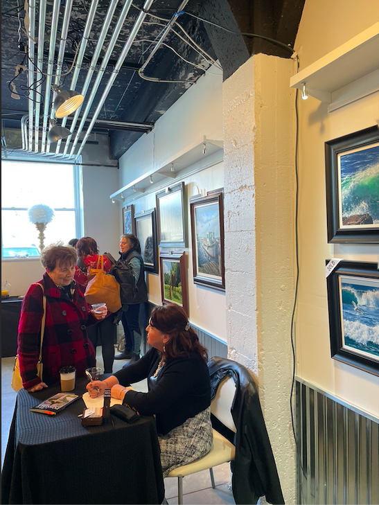 Author, former reporter hosts book signing