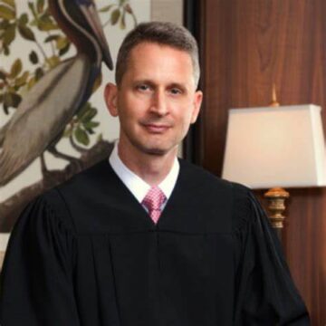 Judge speaks on studying law