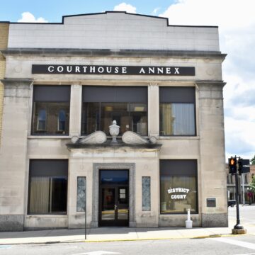 Council approves courthouse annex purchase