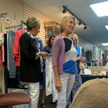 Maggie Anne’s hosts fashion show downtown